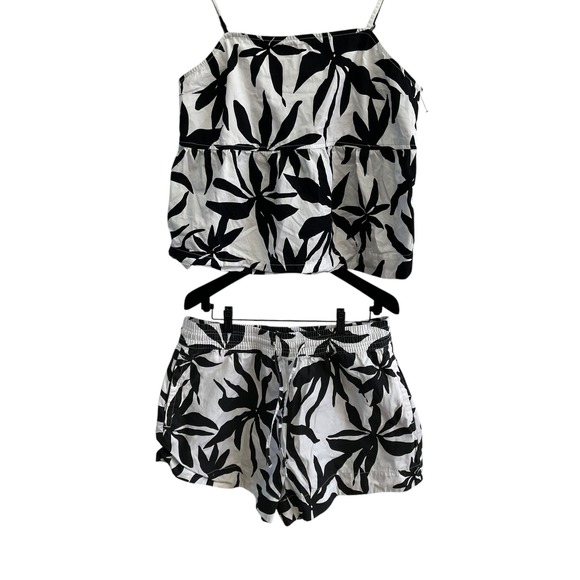 Free Assembly Floral Cami Top &‎ Shorts Set - Sleeveless Summer Wear Women's L - Picture 1 of 12